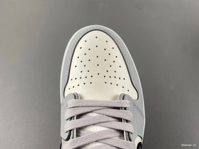 Air High Dior  CN8607-002 x  Jordan 1 0902